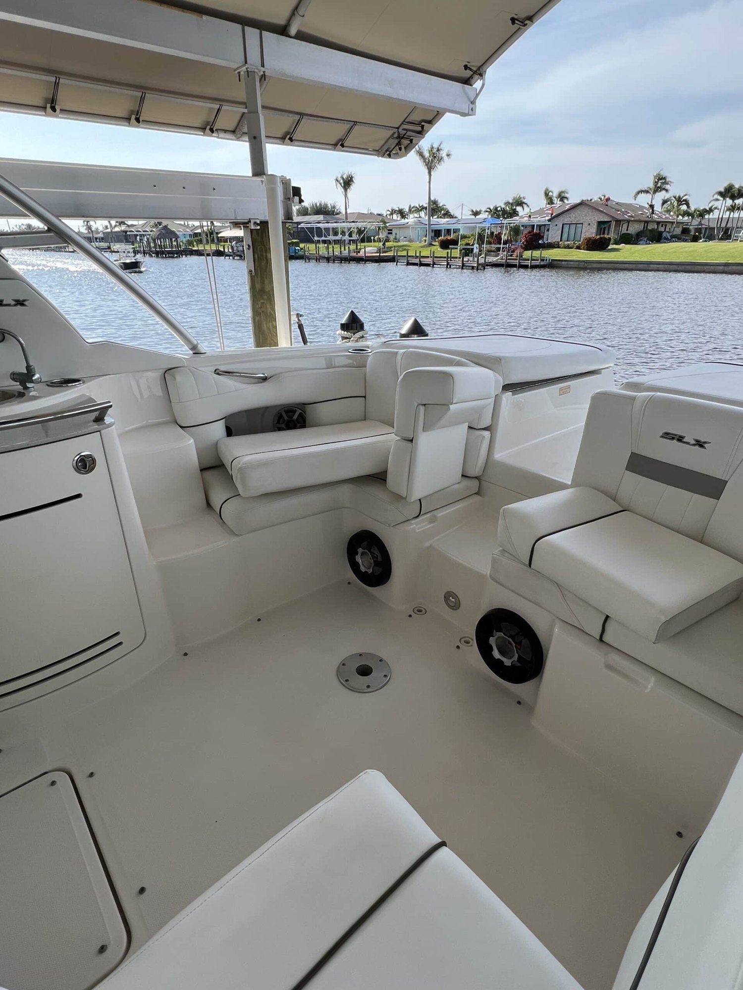 Marine speakers in a bowrider cockpit