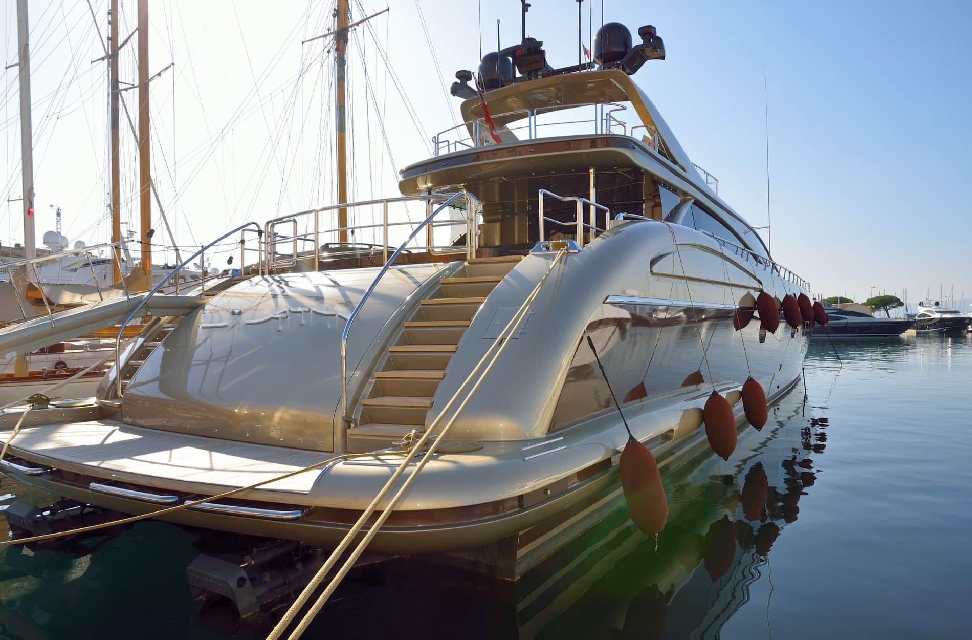 yacht