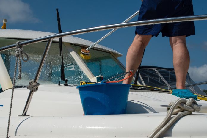 cleaning yacht